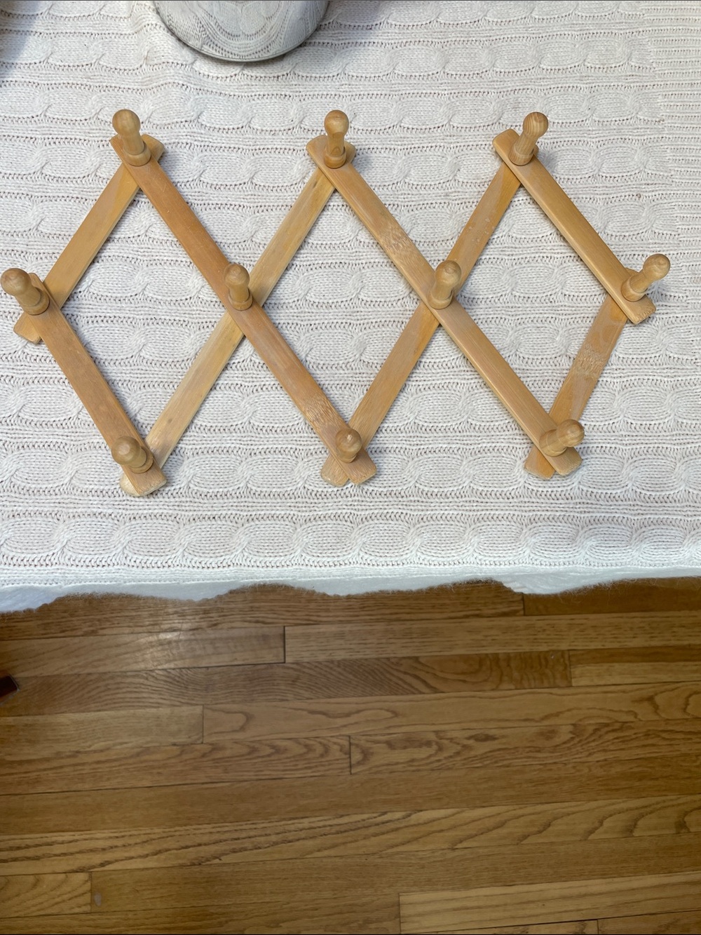 Natural Wood Accordion 10 Peg Rack Wall Hanger